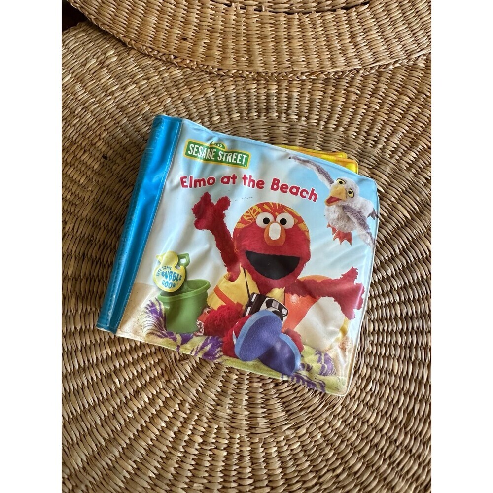 Sesame Street Elmo at the beach book